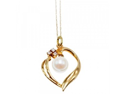 14 K Yellow Gold Pearl & Diamonds Chain With Pendant