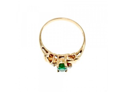 14K Yellow Gold Emerald & Diamonds Ring Size 8