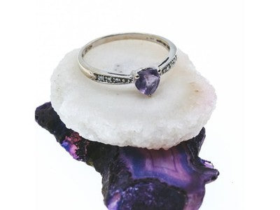 10K White Gold Amethyst & Diamonds Ring Size 8