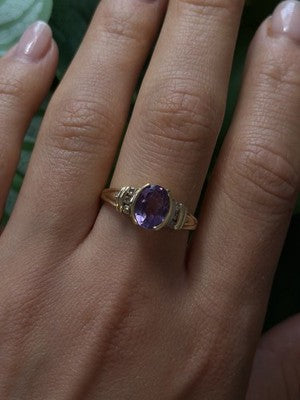 10K Yellow Gold Purple Amethyst & Diamond Ring Size 8.5