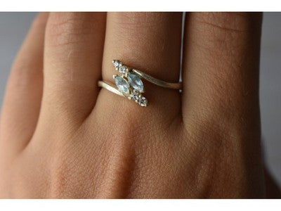 925 Sterling Silver Blue Spinel & CZ Ring Size 9