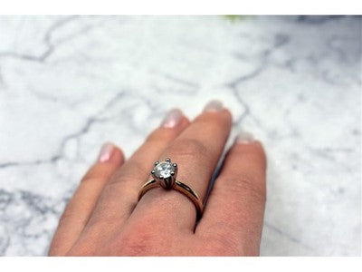Gold Plated (18K) Ring With CZ Size 8