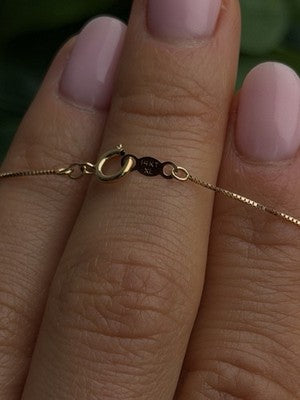 Elegant 14K Yellow Gold Diamond Necklace Length 18 inch