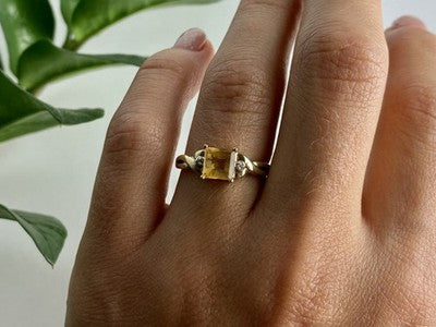 10K Yellow Gold Tourmaline & Diamonds Ring Size 8