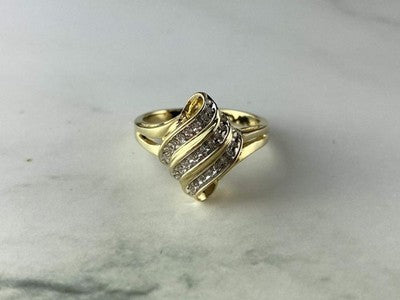 10K Yellow Gold Diamonds Ring Size 11.125