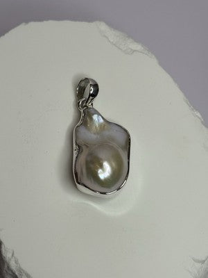 925 Sterling Silver Pearl Pendant Length 1.3 Inch