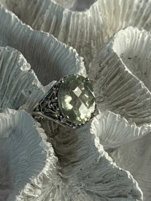 925 Sterling Silver Pale Green Amethyst Ring Size 7