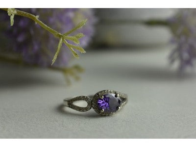 925 Sterling Silver Amethyst & CZ Ring Size 8
