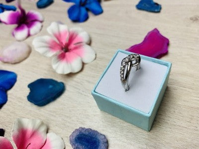 925 Sterling Silver White Topaz Ring Size 6.5