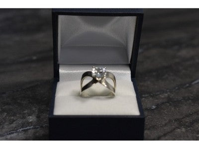 925 Sterling Silver CZ "Heart" Ring Size 8