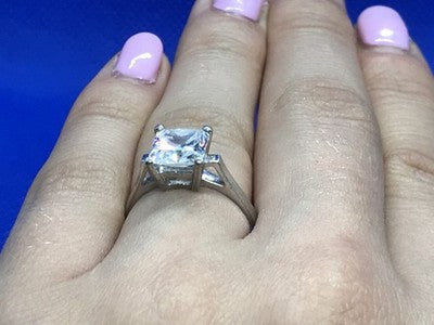 925 Sterling Silver CZ Ring Size 7