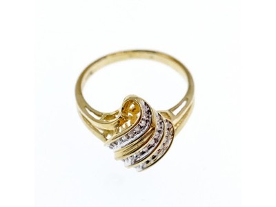 10K Yellow Gold Diamonds Ring Size 11.125