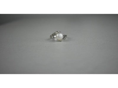 925 Sterling Silver Pearl & Colorless Spinel Ring Size 8