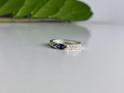 925 Sterling Silver Iolite & CZ Band Ring Size 6.5