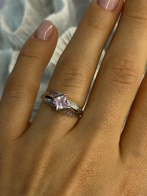 10K White Gold Pink Topaz & Diamond Ring Size 7