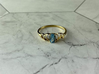 10K Yellow Gold Blue Spinel Ring Size 8