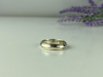 925 Sterling Silver Classic Band Ring Size 5.5