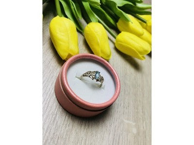 925 Sterling Silver Topaz Ring Size 8.5