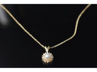 14K Yellow Gold Pearl & Diamonds Chain With Pendant
