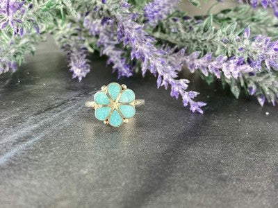 925 Sterling Silver Nephrite (Jade) Inserts "Flower" Ring Size 7.5