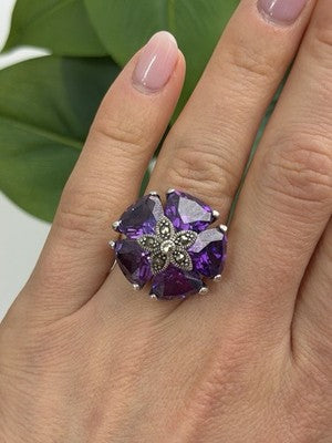 925 Sterling Silver Amethyst & Marcasite Flower Ring Size 7.5