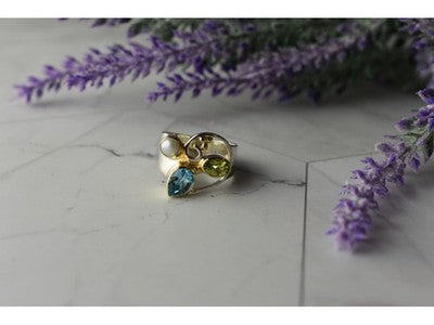 925 Sterling Silver Blue Spinel, Pearl & Peridot Ring Size 5.5