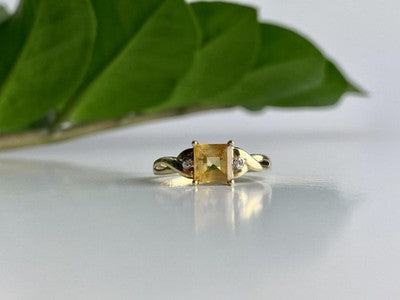 10K Yellow Gold Tourmaline & Diamonds Ring Size 8