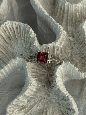 10K White Gold Spinel & Diamonds Ring Size 7