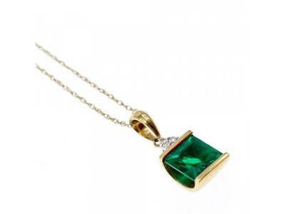 10K Yellow Gold Emerald & Diamonds Chain With Pendant