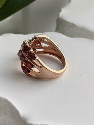 925 Sterling Silver Rose Gold Plated Garnet & Beryl Ring Size 7