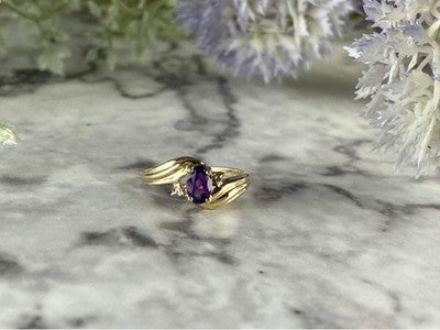 10K Yellow Gold Amethyst & Diamonds Ring Size 5.5