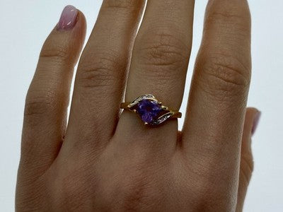 10K Yellow Gold Tourmaline & Diamonds Heart Ring Size 4.75