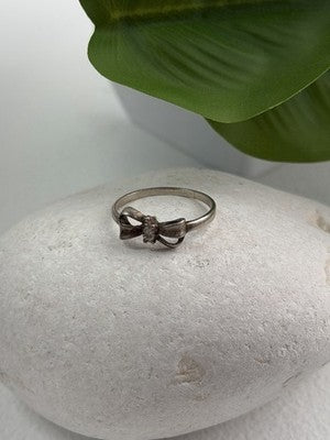 925 Sterling Silver Bow Cz Ring Size 8
