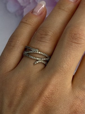 Classy 925 Sterling Silver Diamonds Ring Size 7