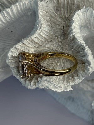 925 Sterling Silver Gold Plated Bge CZ Ring Size 7
