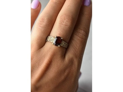 Vintage 925 Sterling Silver Spessartine Ring Size 9