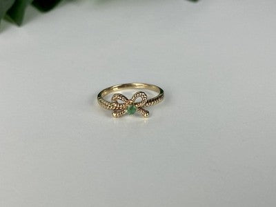 10K Yellow Gold Emerald BOW Ring Size 7.25