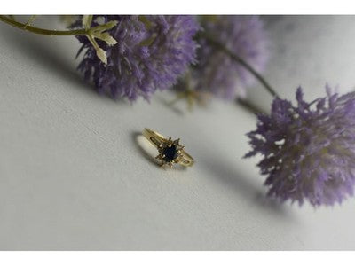 14K Yellow Gold Dark Blue Spinel & Diamonds Ring Size 5.5