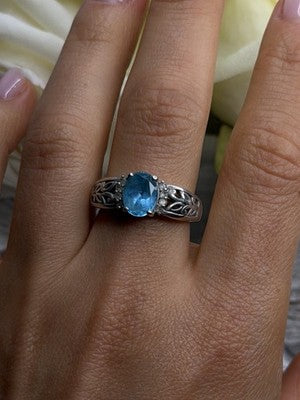 Vintage Filigree 925 Sterling Silver Blue & Clear Topaz Ring Size 8.5