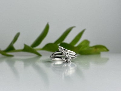 925 Sterling Silver White Topaz Ring Size 7