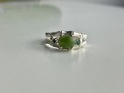 925 Sterling Silver Nephrite ( Jade ) & Emeralds Ring Size 8