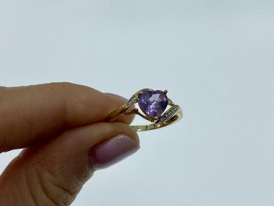 10K Yellow Gold Tourmaline & Diamonds Heart Ring Size 4.75