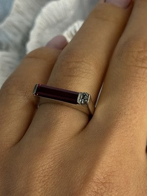 925 Sterling Silver Spinel & Marcasite Ring Size 7.5