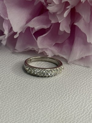 Classy 925 Sterling Silver CZ Ring Size 7.5