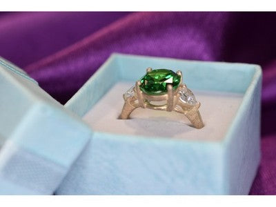 925 Sterling Silver Emerald & CZ Ring Size 6.5