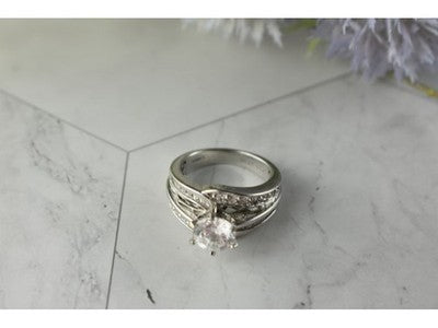 925 Sterling Silver CZ Ring Size 7
