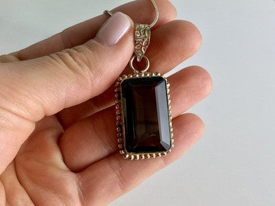 Vintage Chain with Pendant Jewelry Glass