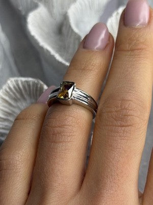 Elegant 925 Sterling Silver Citrine Ring Size 5
