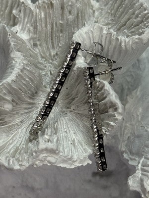 14K WHITE GOLD DIAMONDS EARRINGS LENGTH 1.13 INCH