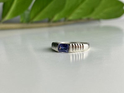 925 Sterling Silver Purple CZ Ring Size 6.5